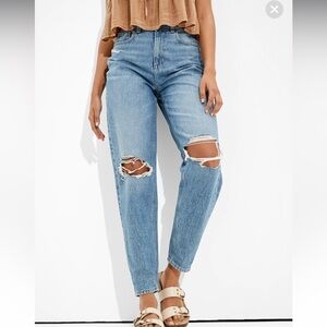 AE Ripped Relaxed Mom Jean